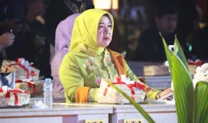kebaya bu lina 1